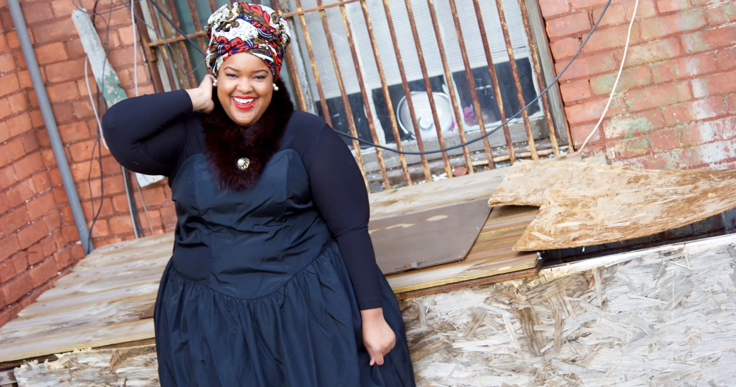Curvy vintage sale fashion